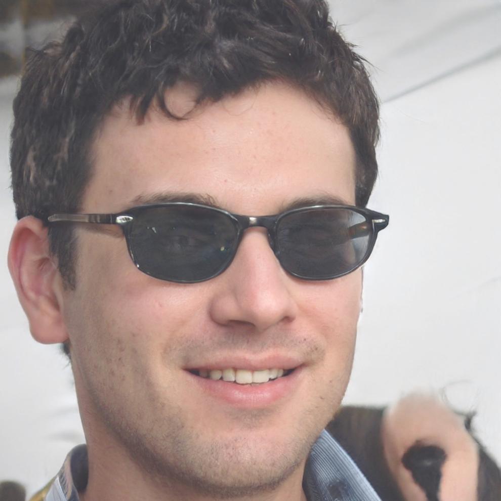 Dr. Henrik Lindqvist - Finanzexperte